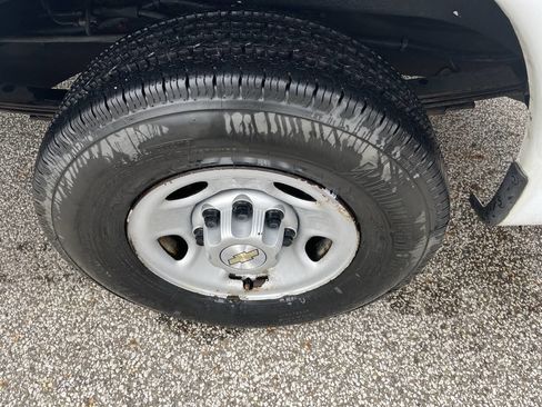 Used 2015 Chevrolet Express 2500 2500 3dr Cargo Van image 15