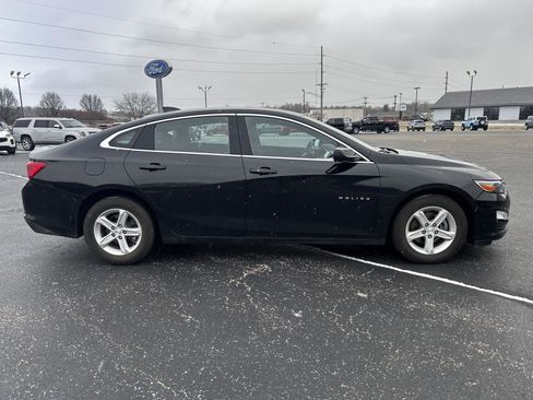 Used 2025 Chevrolet Malibu LS image 4