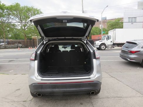 Used 2017 Ford Edge SE w/ Cargo Accessory Package AWD/4WD image 23