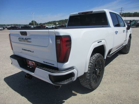 New 2026 GMC Sierra 2500 Denali Ultimate AWD/4WD image 5