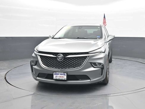 Used 2024 Buick Enclave Avenir AWD/4WD image 3