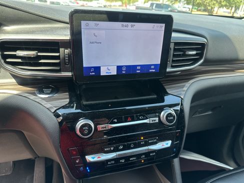 Used 2023 Ford Explorer Limited RWD image 25