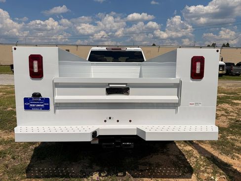 New 2026 GMC Sierra 3500 Pro w/ Convenience Package AWD/4WD image 4