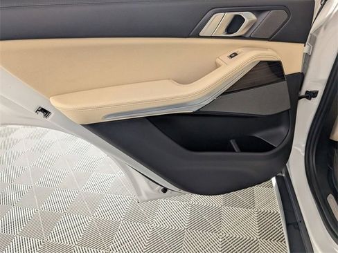 Used 2020 BMW X5 xDrive40i w/ Executive Package image 29