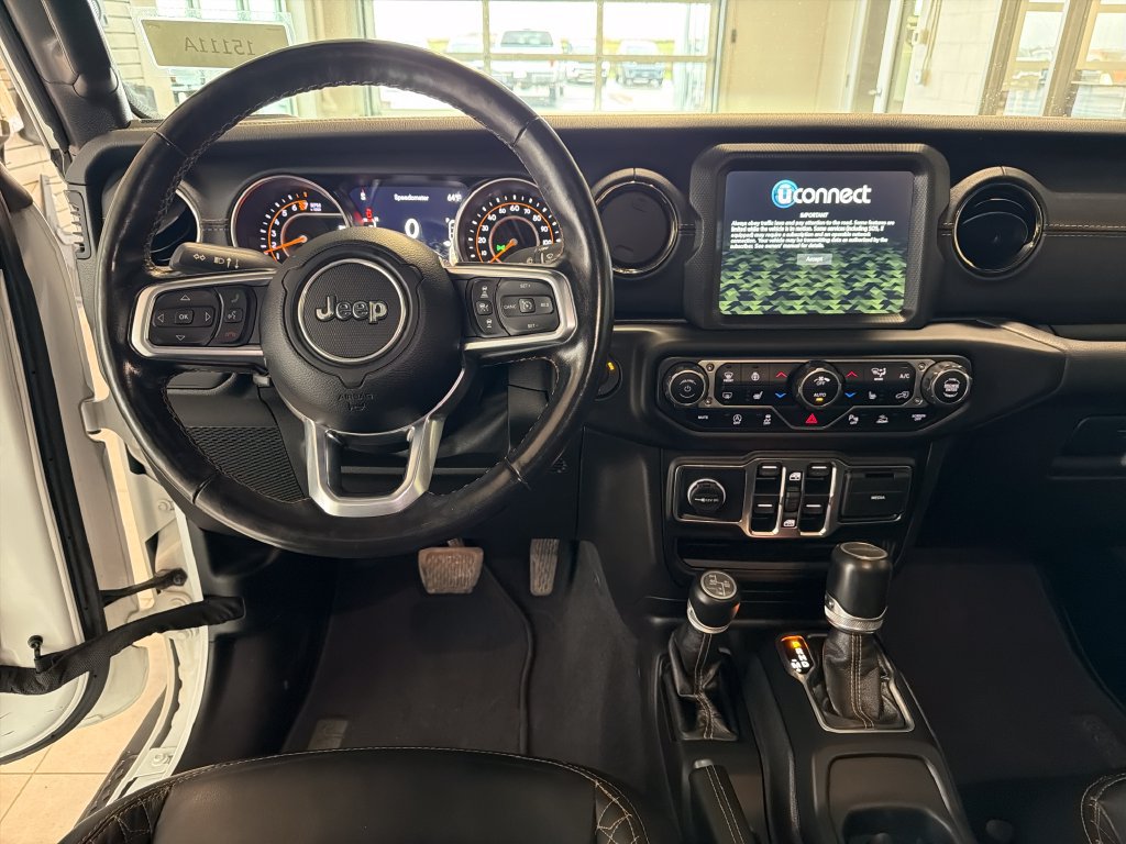 Used 2021 Jeep Gladiator Overland AWD/4WD image 5