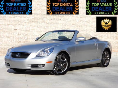 Used 2006 Lexus SC 430 Convertible image 2