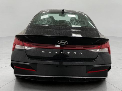 New 2026 Hyundai Elantra SEL Sport Premium FWD image 4