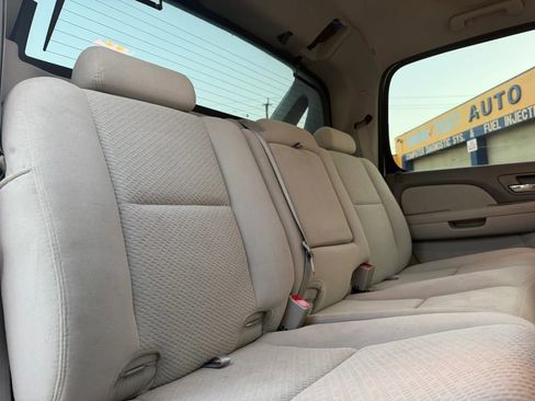 Used 2008 Chevrolet Avalanche LS image 17