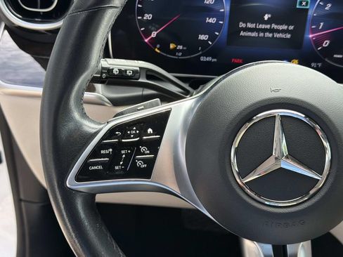 Used 2023 Mercedes-Benz GLC 300 image 23