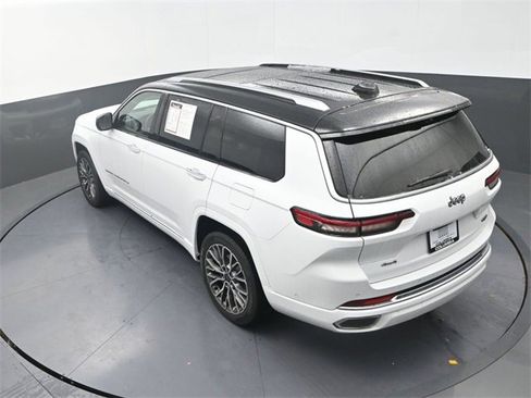 Used 2023 Jeep Grand Cherokee L Summit image 13