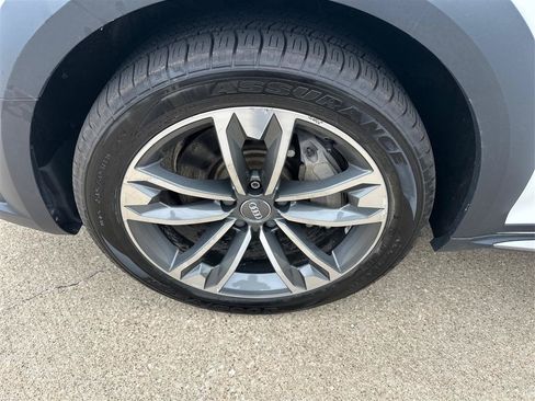 Used 2018 Audi A4 2.0T allroad Premium AWD/4WD image 29