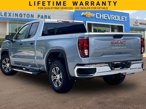 Used 2024 GMC Sierra 1500 Pro w/ Pro Value Package AWD/4WD image 2
