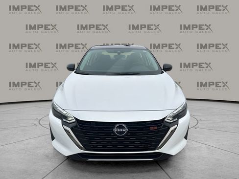 Used 2025 Nissan Sentra SR w/ SR Premium Package image 8