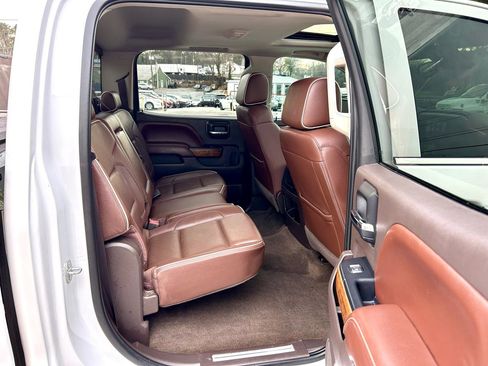 Used 2017 Chevrolet Silverado 1500 High Country image 23