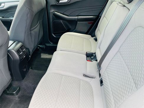 Used 2021 Ford Escape SE w/ SE Sport Appearance Package FWD image 29