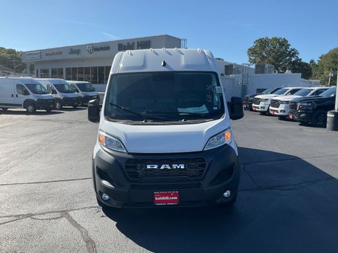 New 2025 RAM ProMaster 2500 w/ Convenience Group image 2
