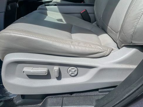 Used 2020 Honda Odyssey Elite image 11