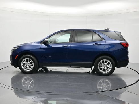 Used 2023 Chevrolet Equinox LS w/ LS Convenience Package FWD image 8