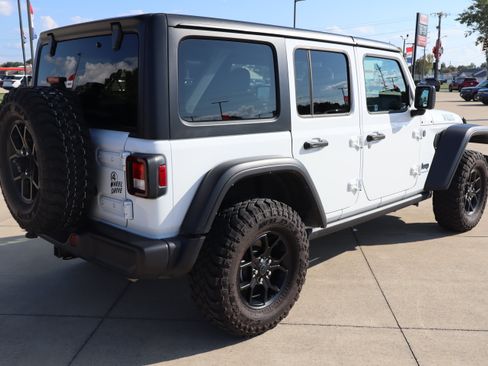 Used 2025 Jeep Wrangler Unlimited Sport S 4xe AWD/4WD image 5