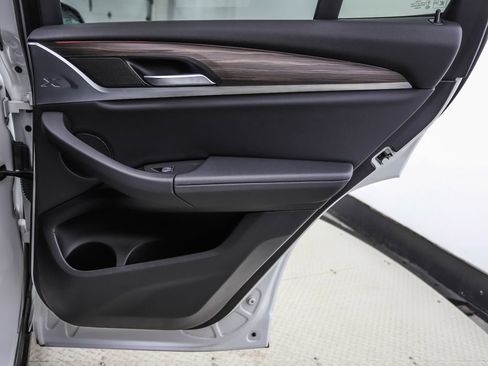 Used 2021 BMW X3 xDrive30i w/ Convenience Package image 25