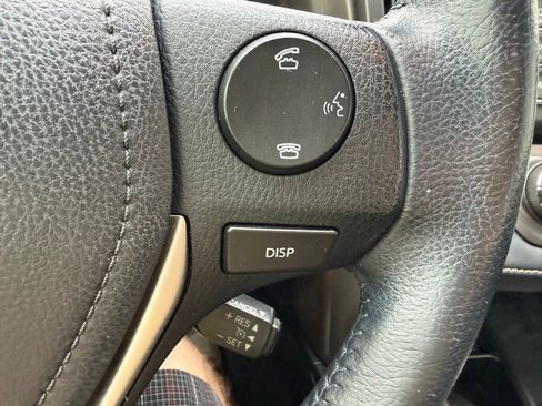 Used 2015 Toyota RAV4 Limited AWD/4WD image 19