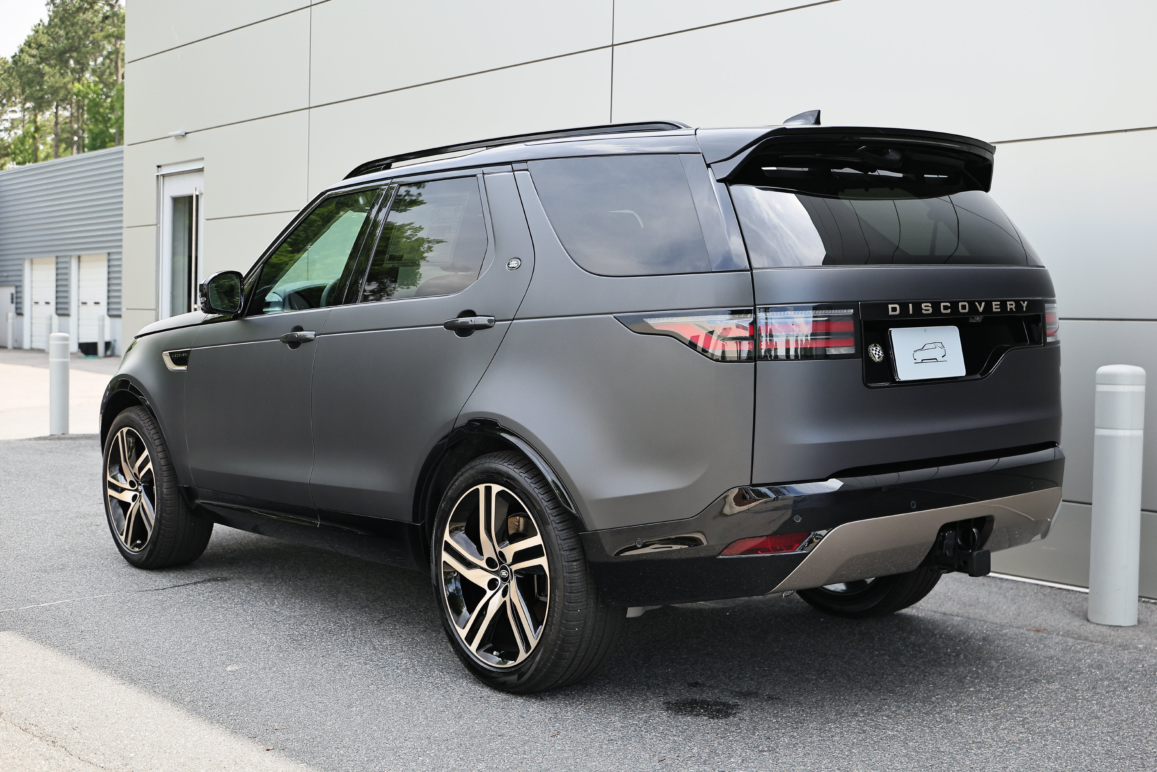 New 2026 Land Rover Discovery Limited Edition AWD/4WD image 7