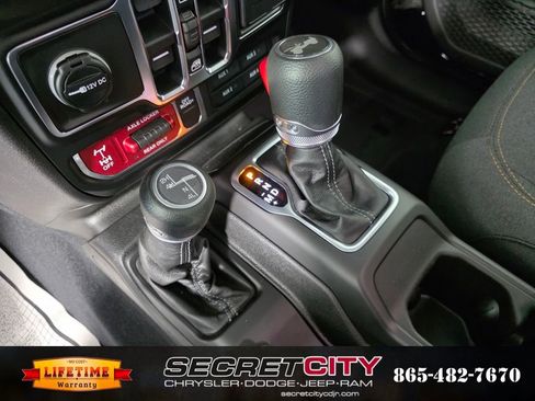 New 2026 Jeep Wrangler Unlimited Sport image 25