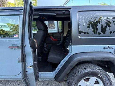 Used 2015 Jeep Wrangler Unlimited Sport w/ Quick Order Package 24S AWD/4WD image 28