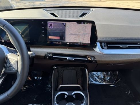 Used 2025 BMW X1 xDrive28i w/ Convenience Package image 2