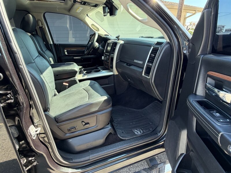 Used 2015 RAM 1500 Laramie w/ Convenience Group AWD/4WD image 32