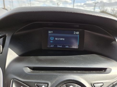 Used 2014 Ford Focus SE w/ Equipment Group 201A image 32