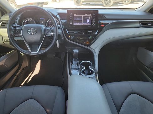 Used 2023 Toyota Camry LE image 17