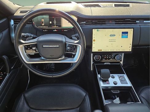 Used 2023 Land Rover Range Rover SE image 19