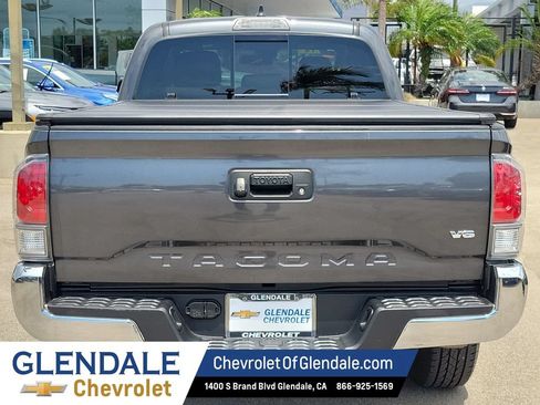 Used 2023 Toyota Tacoma TRD Off-Road AWD/4WD image 12