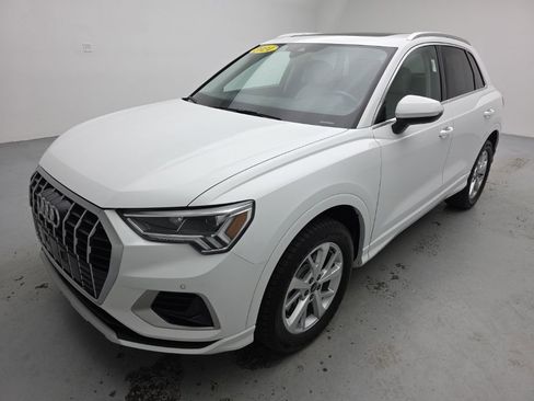 Used 2024 Audi Q3 2.0T Premium AWD/4WD image 5