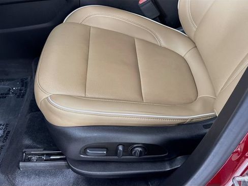 Used 2023 Chevrolet Traverse Premier w/ LPO, Floor Liner Package FWD image 19