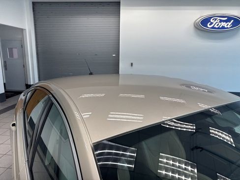 Used 2018 Ford Fusion Titanium image 24