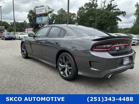 Used 2019 Dodge Charger GT RWD image 3