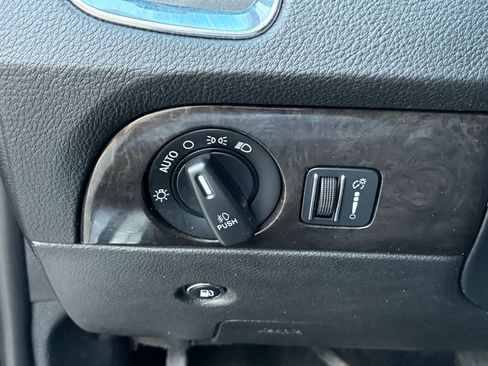 Used 2015 Dodge Durango Limited image 24