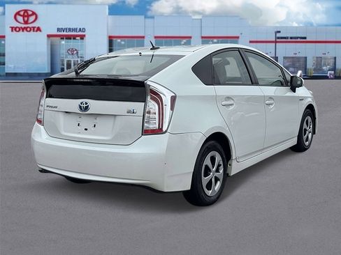 Used 2014 Toyota Prius Four image 6