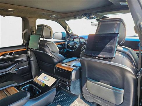 Used 2022 Jeep Grand Wagoneer Series III w/ Rear Seat Video Group 1 image 26