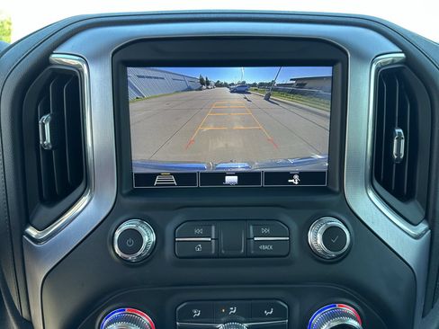 Used 2020 GMC Sierra 1500 SLT w/ SLT Premium Plus Package AWD/4WD image 15