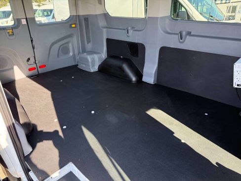 Used 2019 Ford Transit 150 XLT RWD image 13