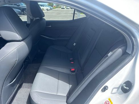 Used 2019 Lexus IS 300 w/ Navigation Package RWD image 13