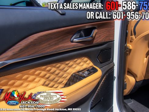 Used 2023 Jeep Grand Cherokee Summit w/ Adv Protech Group IV RWD image 14
