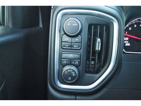 Used 2022 Chevrolet Silverado 1500 LT image 21