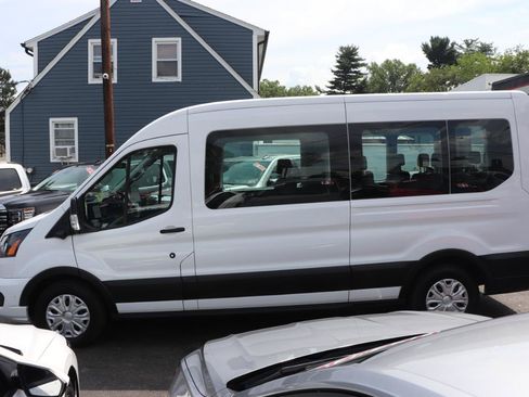 Used 2023 Ford Transit 350 XLT RWD image 2