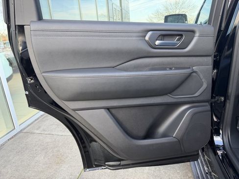 New 2026 Nissan Armada SV image 31