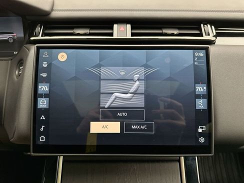 Certified 2026 Land Rover Range Rover Velar Dynamic SE AWD/4WD image 25