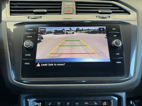 Used 2019 Volkswagen Tiguan SEL R-Line AWD/4WD image 33